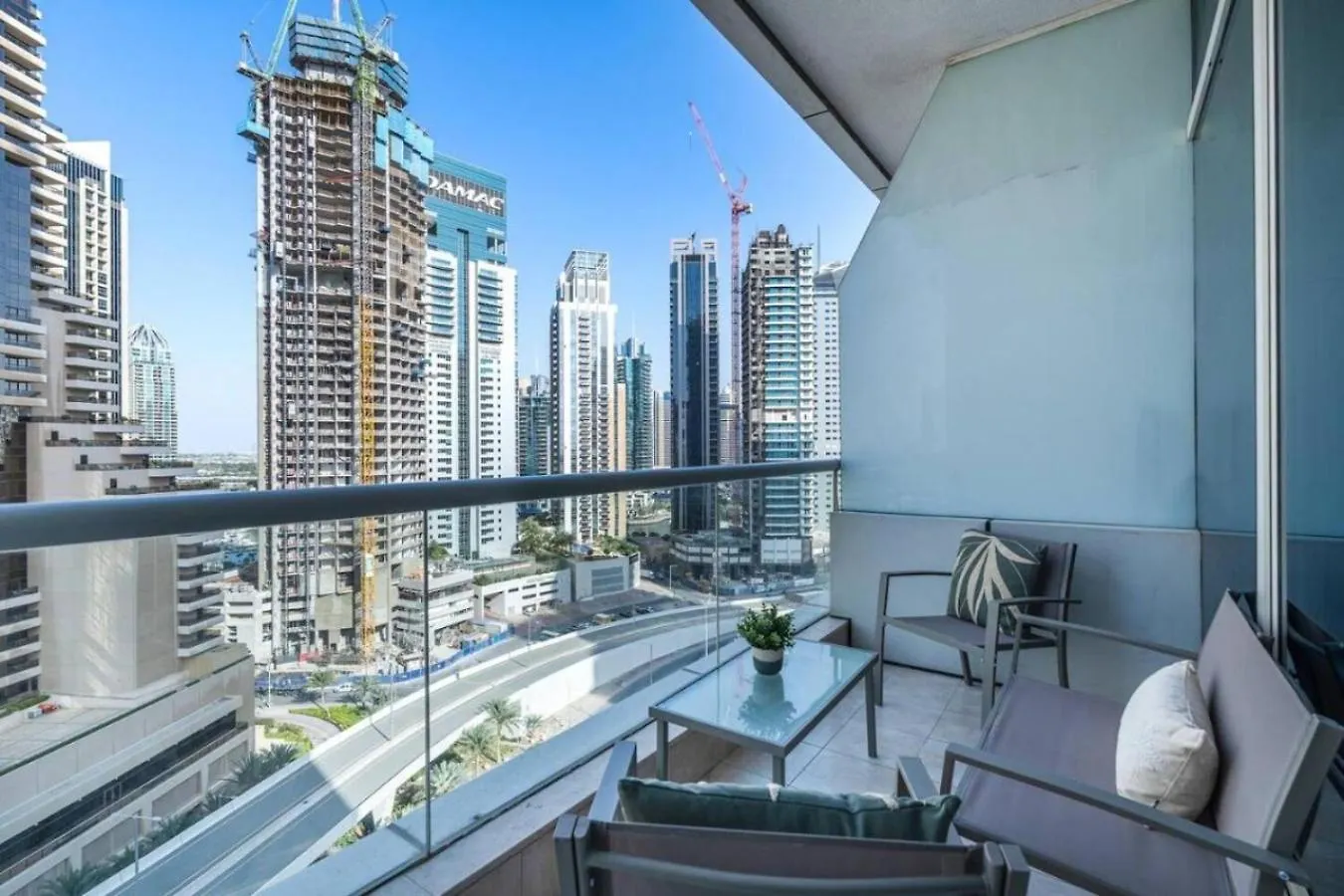Apartment Sunrise Homes - A Modern Studio Near Jbr Beach Dubai